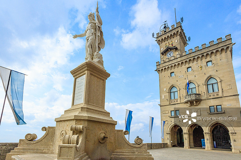 圣马力诺共和国的自由广场和公共宫殿图片素材