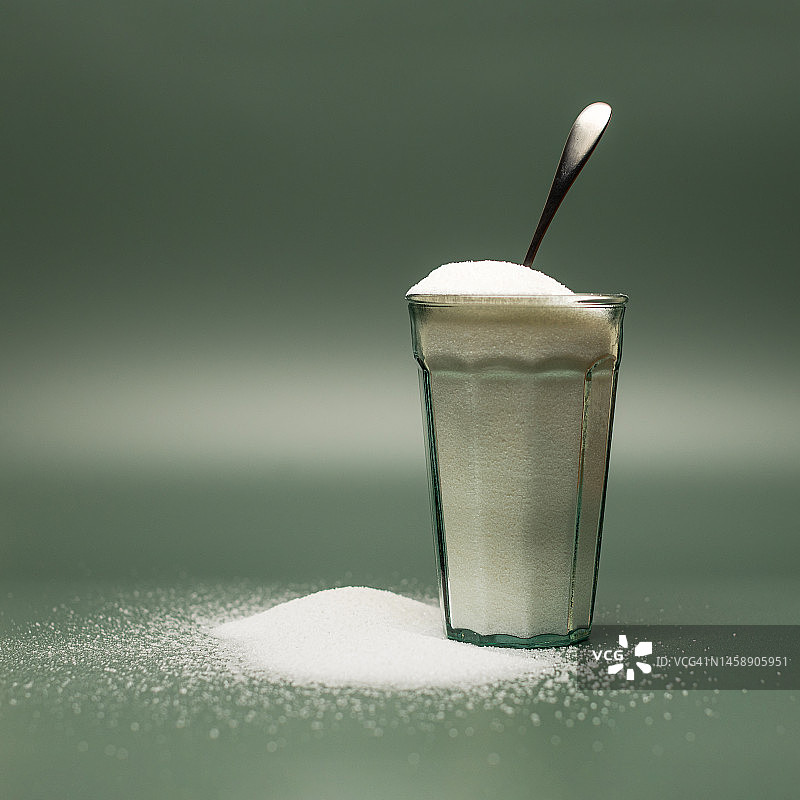 一杯含糖量过高的饮品图片素材