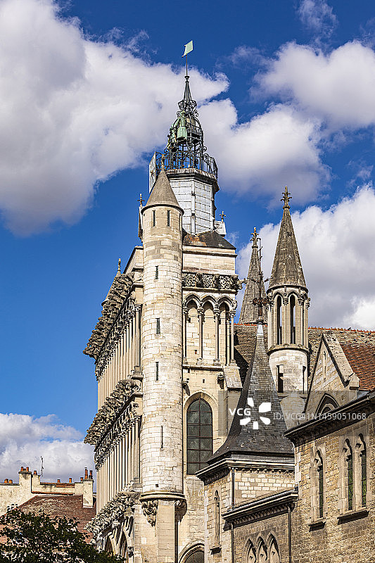 法国勃艮第-弗朗什-孔泰大区第戎圣母院的塔楼图片素材