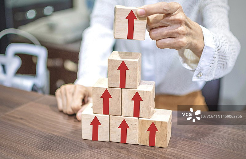 业务增长成功过程概念图片素材