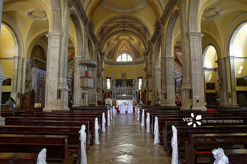 罗维尼圣尤菲米娅大教堂内殿（婚礼前）图片素材