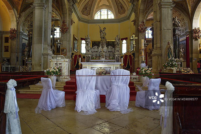 婚礼前的大教堂中心图片素材