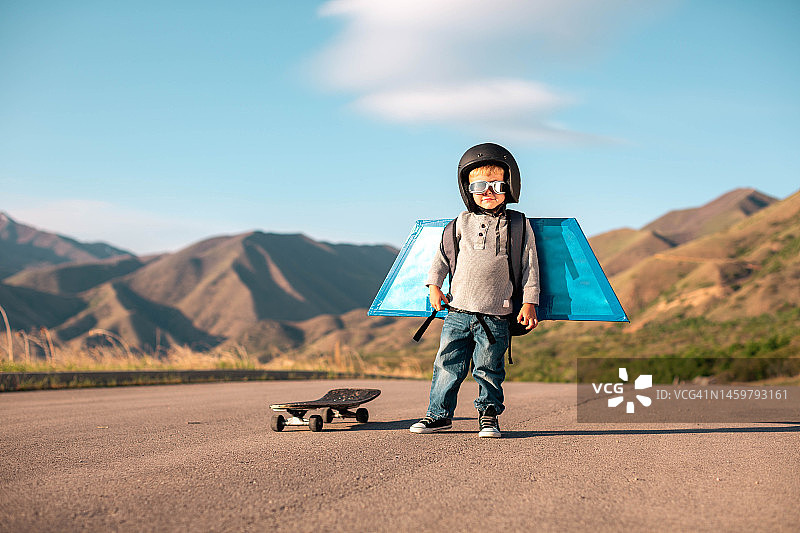 复古风喷气背包男孩图片素材