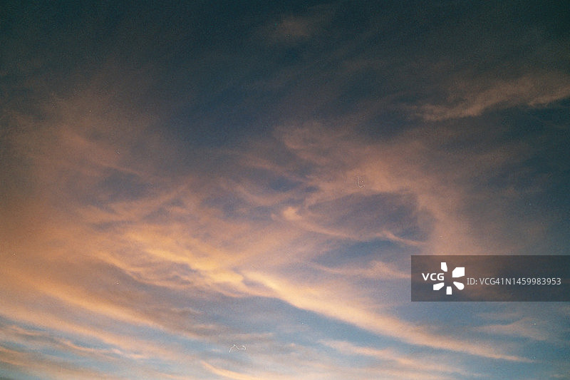 蓝天上的云彩图片素材