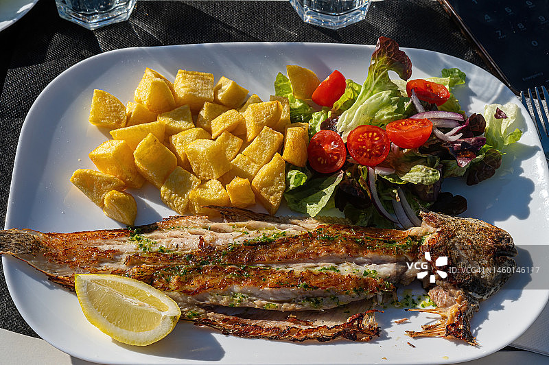 烤鲽鱼图片素材