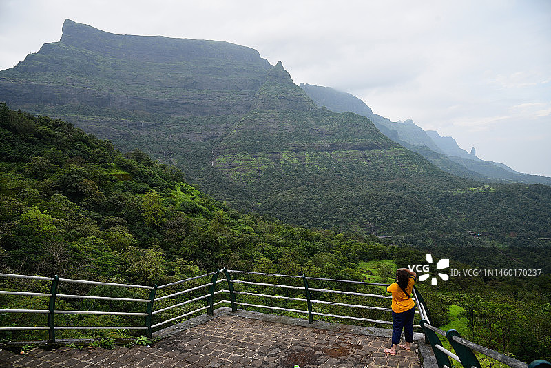 马哈拉施特拉邦的马尔谢杰 घाट图片素材