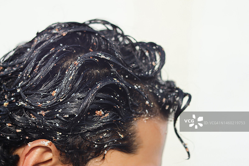 自然家庭疗法：防止脱发图片素材