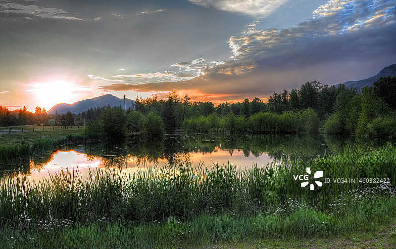 华盛顿州的喀斯喀特山脉图片素材