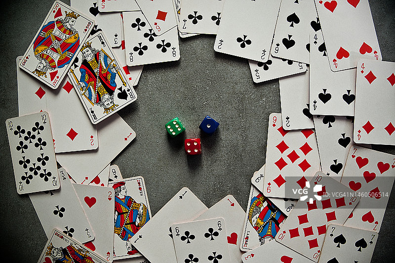 骰子和扑克牌图片素材