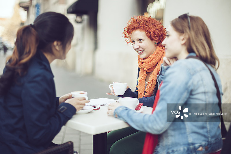 在咖啡馆图片素材