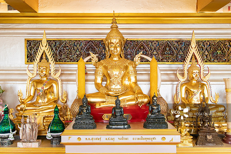 萨格寺（金山寺）的佛像图片素材