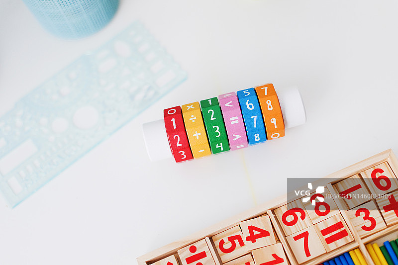 算术数学学习玩具背景图片素材