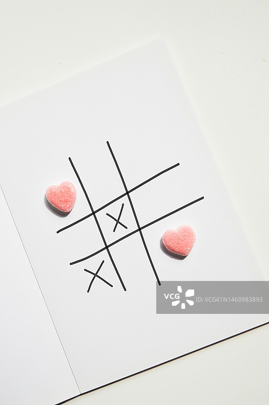 心形糖果井字棋图片素材