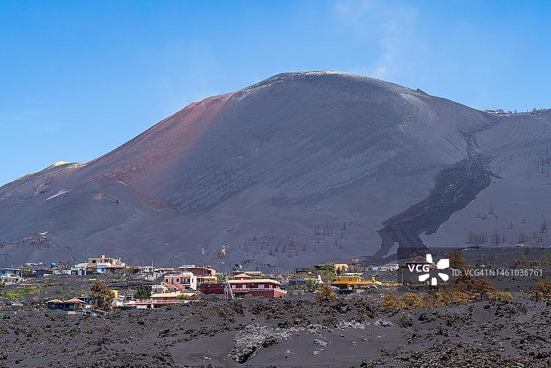 西班牙加那利群岛拉帕尔马岛拉斯曼查斯卡诺斯德富戈游客中心新火山前的托多克村庄遗址图片素材