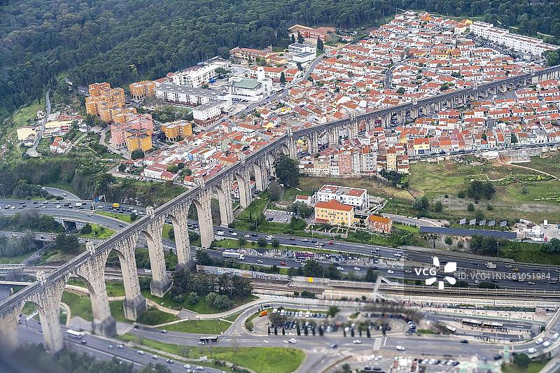 葡萄牙里斯本自由区和自由之水渡槽城市景观航拍图片素材