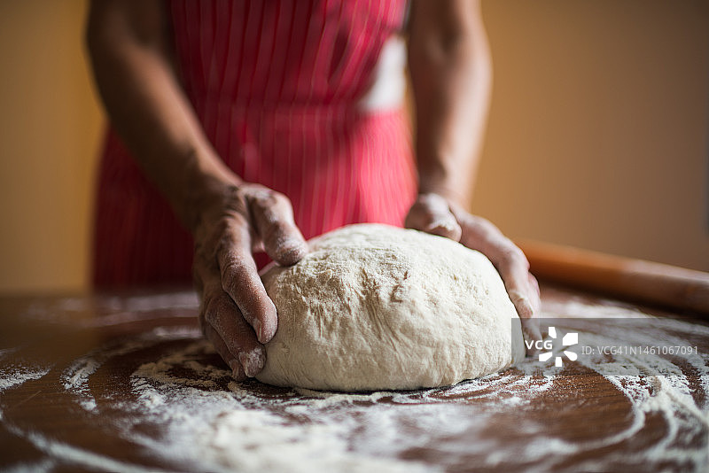 在家准备食物图片素材