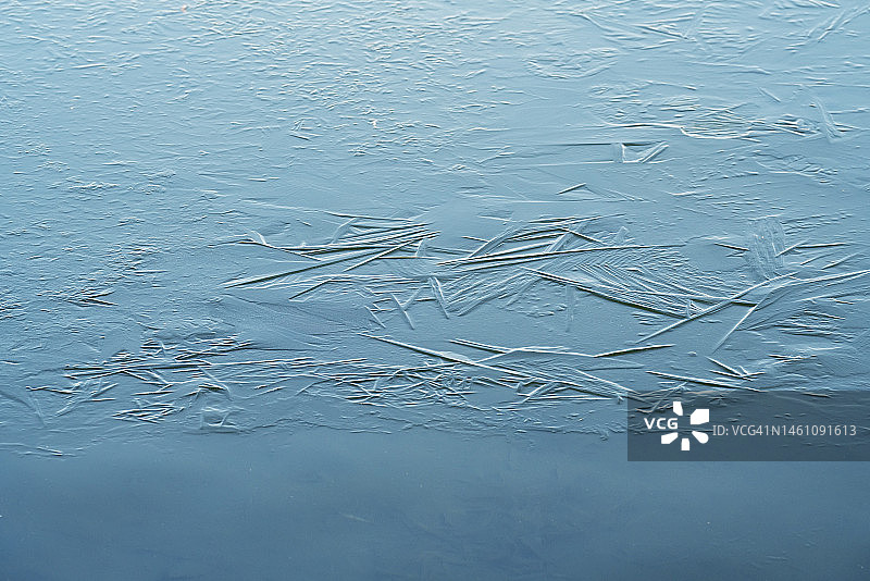 冰冻的水图片素材