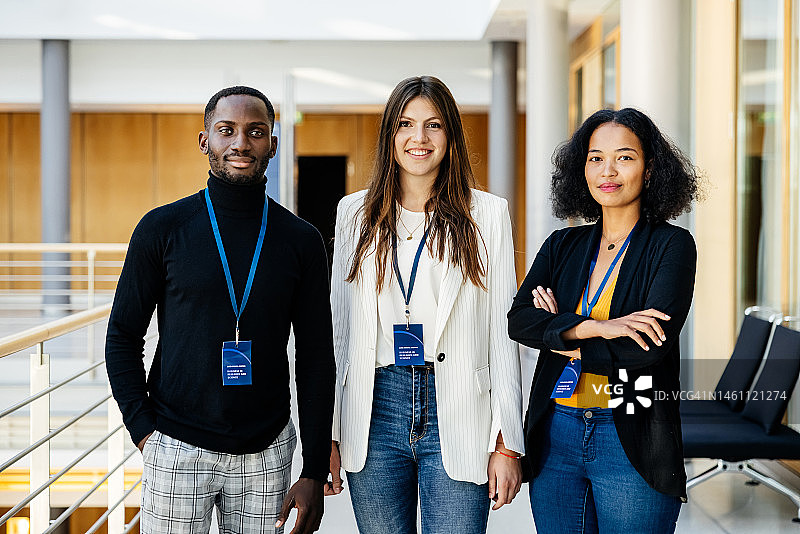 商务会议参与者肖像图片素材