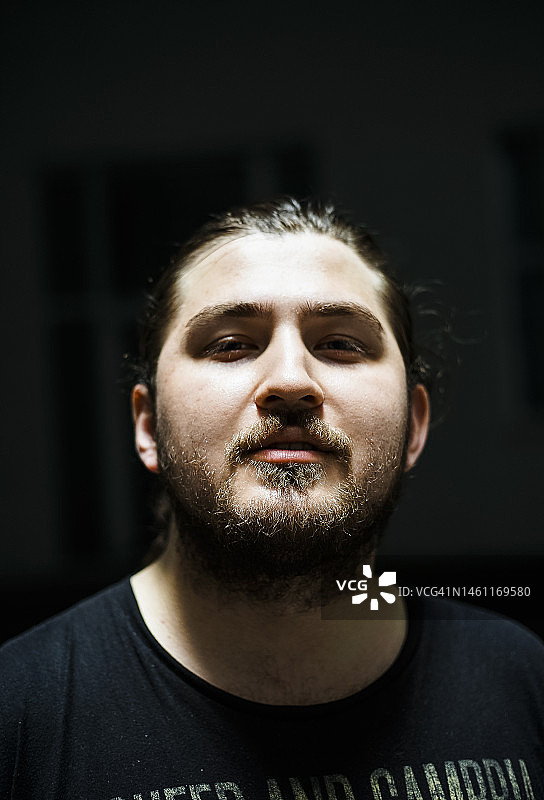 留着胡子的男人肖像图片素材