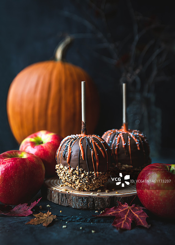 万圣节巧克力焦糖苹果糖特写图片素材