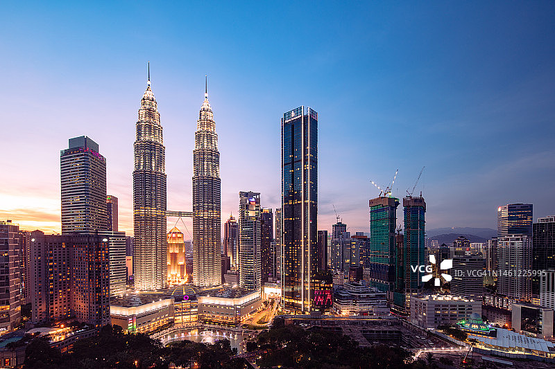 吉隆坡国油双峰塔，马来西亚，2022年图片素材