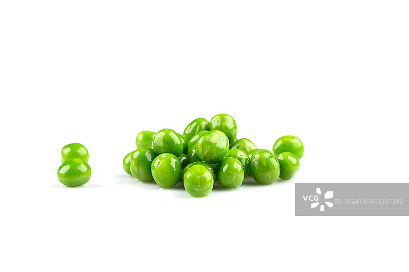 一堆潮湿的绿色豌豆图片素材