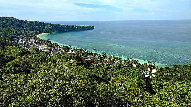 印度尼西亚南苏拉威西岛布卢昆巴海景高角度景观图片素材