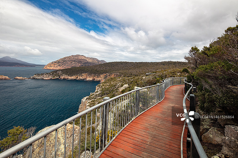 澳大利亚塔斯马尼亚弗雷西内国家公园图维尔角灯塔和瞭望台，2022年图片素材