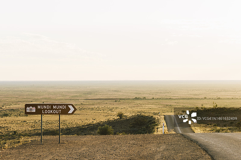 澳大利亚银城蒙迪蒙迪平原的金色时刻图片素材