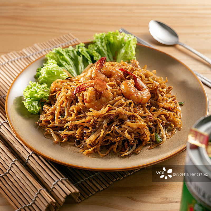 泰式鲜虾炒面图片素材