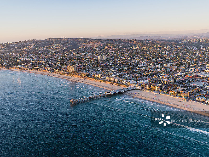 圣地亚哥太平洋海滩水晶码头航拍图片素材