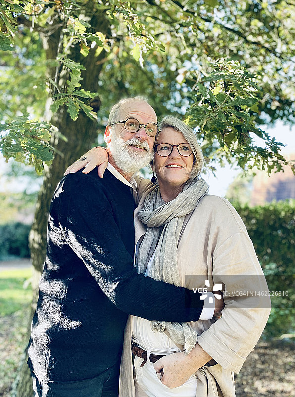 情侣庆祝周年纪念日图片素材