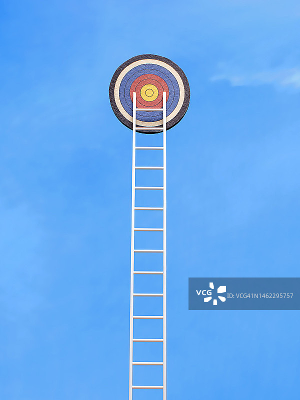 攀登目标：梯子和靶子图片素材