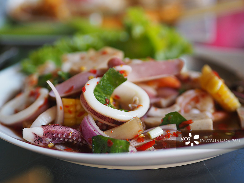 鱿鱼沙拉图片素材