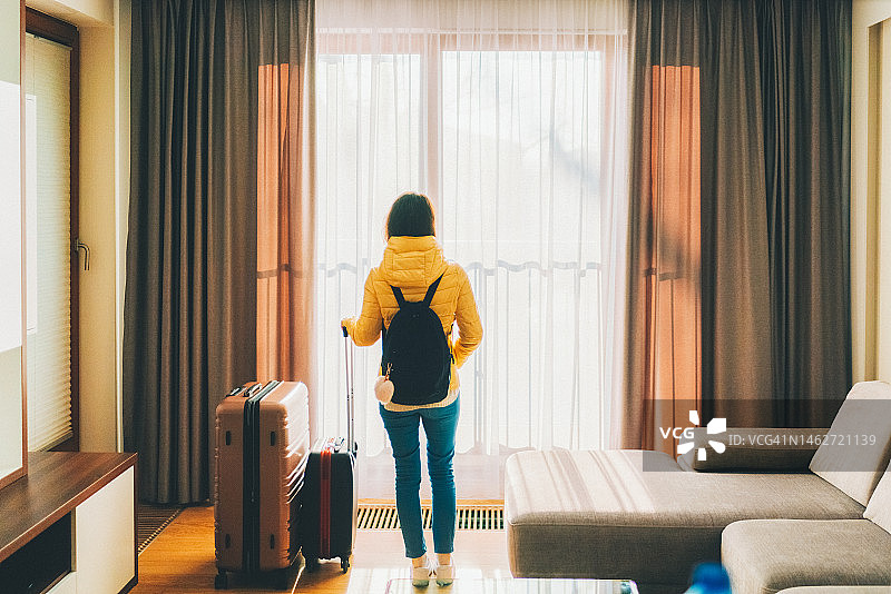 独自旅行者图片素材