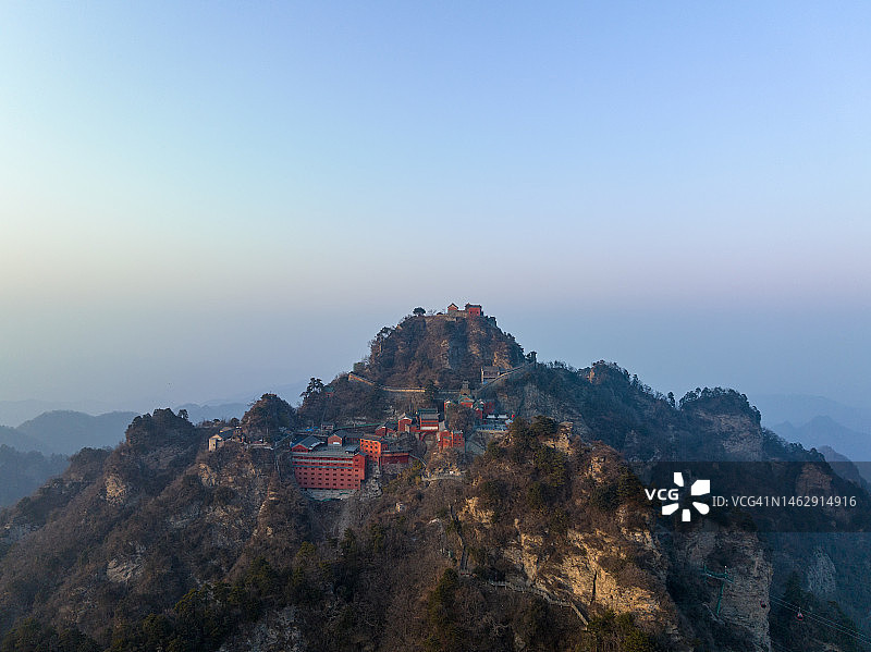 中国湖北省武当山风景区航拍景观图片素材