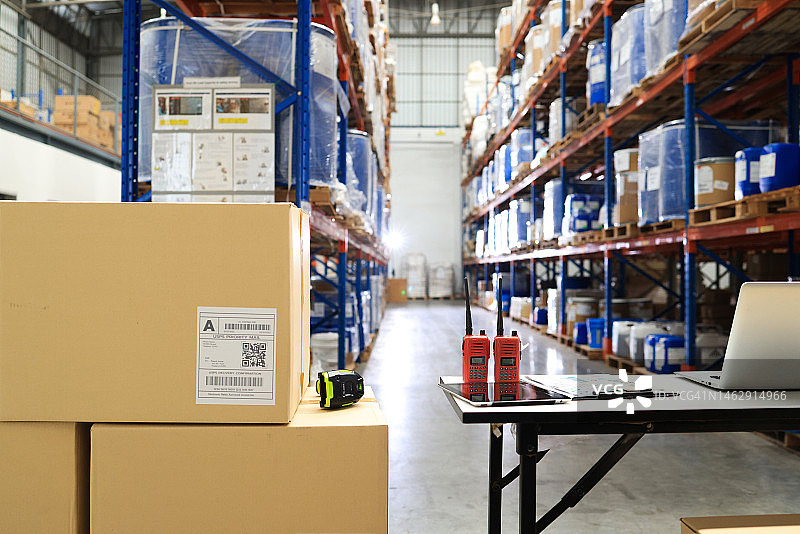 仓库高层货架图片素材