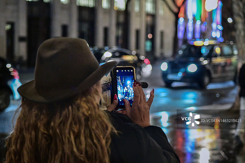 明亮的圣诞节装饰灯图片素材