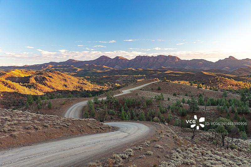 南澳大利亚弗林德斯山脉国家公园的剃刀背山瞭望点，澳大利亚，2022年图片素材