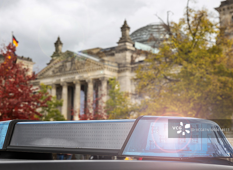 德国国会大厦前的警灯图片素材