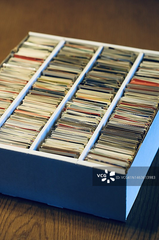 盒装体育卡片收藏图片素材