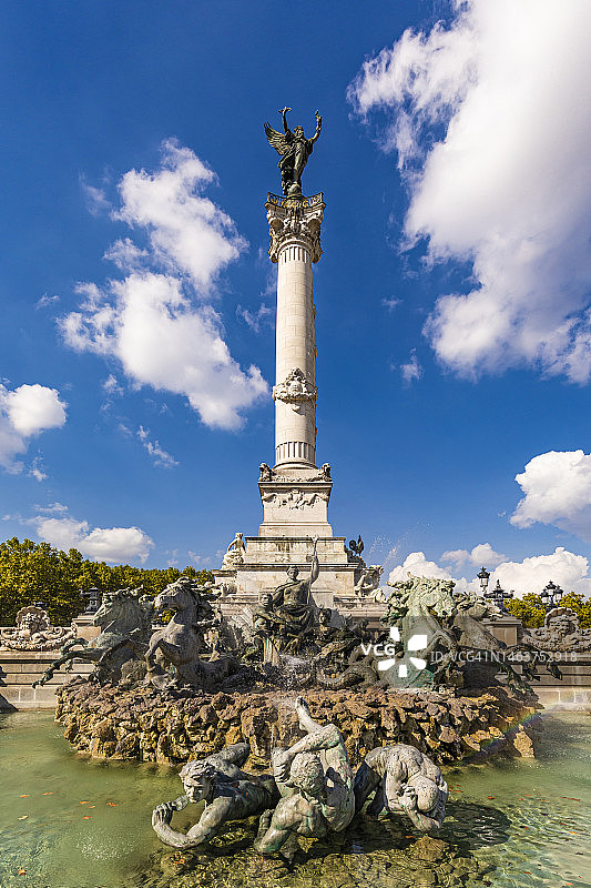 阳光明媚的法国新阿基坦波尔多吉伦丁纪念碑图片素材