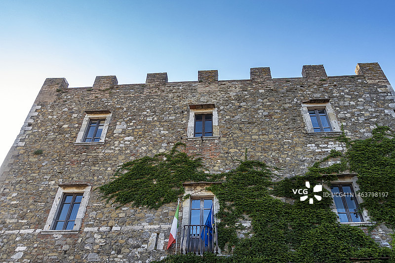 意大利托斯卡纳曼奇亚诺罗卡镇市政厅外观图片素材