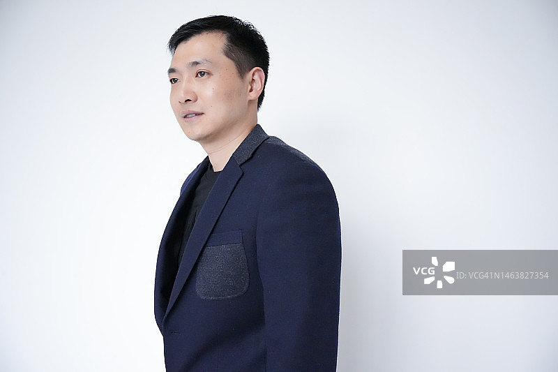 企业家经理使用平板电脑肖像图片素材