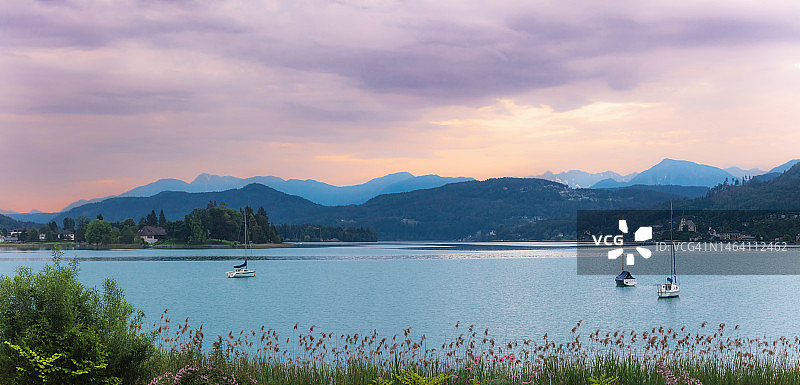 克拉根福特沃尔特湖的春季清晨图片素材