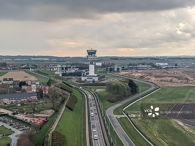 布鲁塞尔机场空中交通管制塔台航拍图片素材