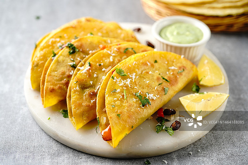 炸玉米饼特写——比赛日特别款，美国宾夕法尼亚州西切斯特图片素材