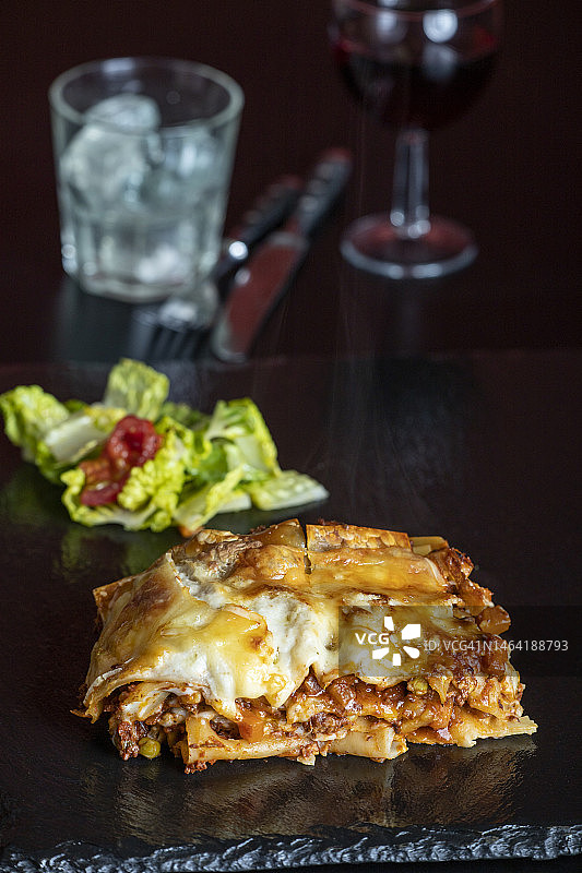 桌上盘中食物的特写，德国沃尔恩扎赫图片素材