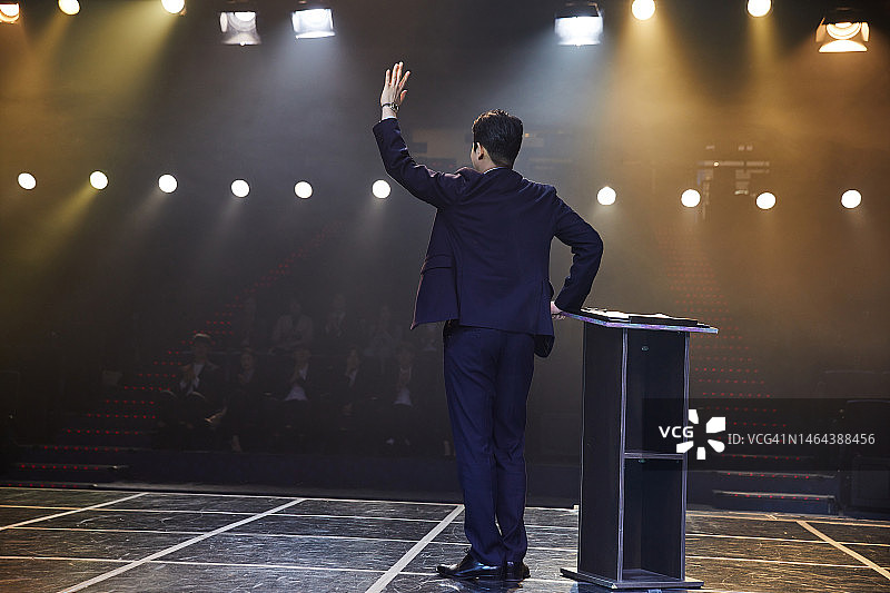 教育、企业、男性、后视图、演讲、公众演讲者、讲师图片素材