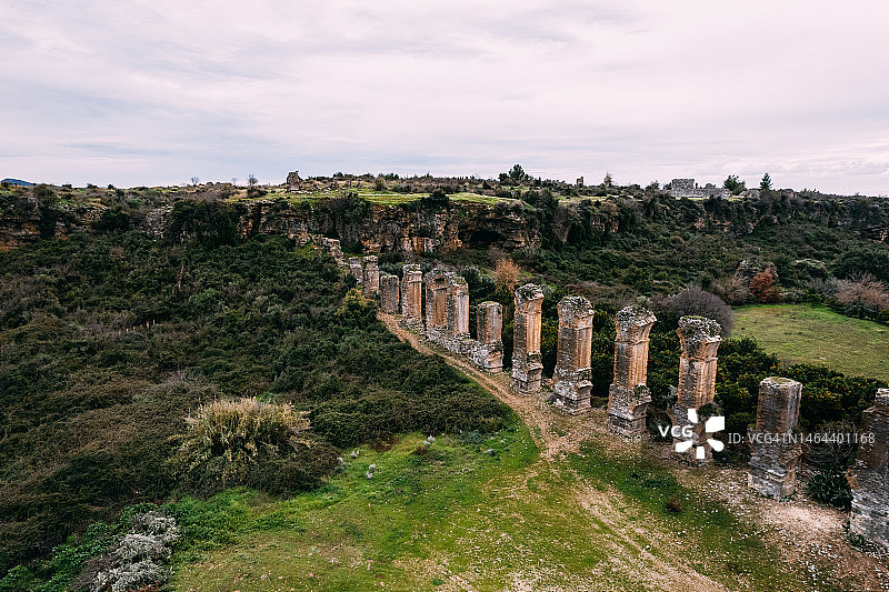 无人机视角下的阿斯潘多斯古城，安塔利亚图片素材